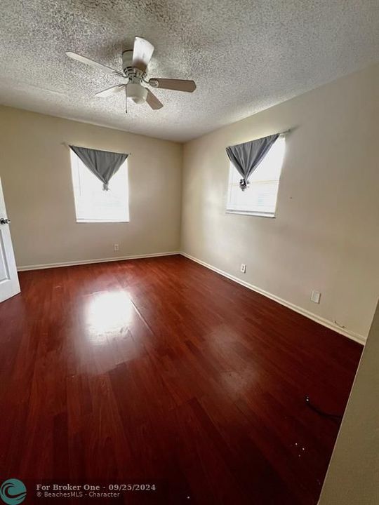 For Rent: $1,950 (2 beds, 2 baths, 855 Square Feet)