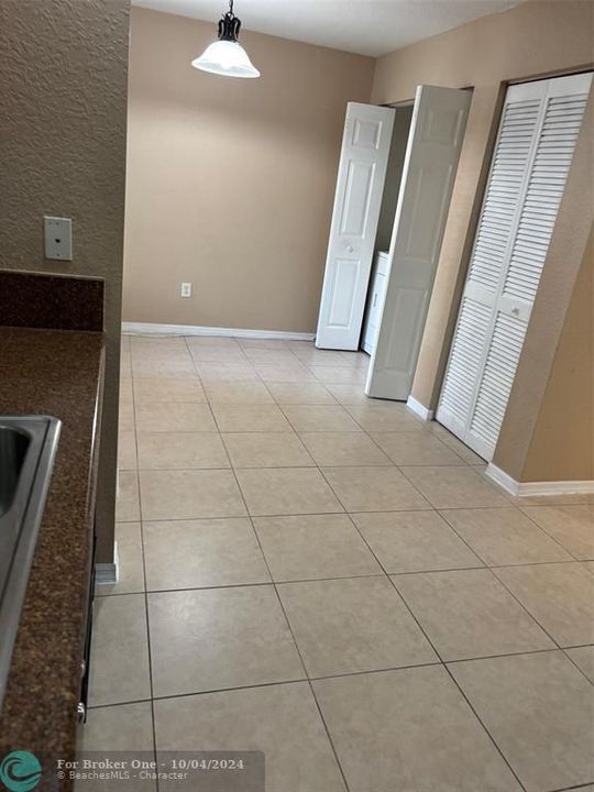 For Rent: $2,599 (3 beds, 2 baths, 1418 Square Feet)