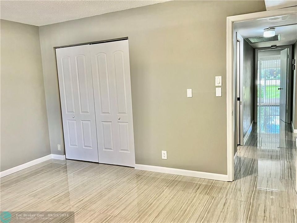 For Rent: $2,300 (2 beds, 2 baths, 1155 Square Feet)