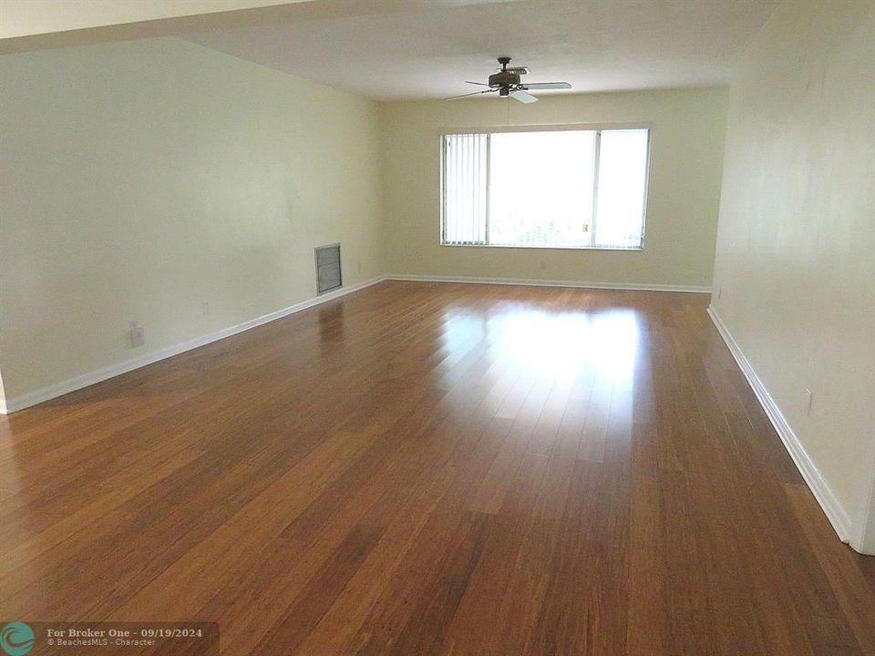 For Rent: $3,800 (3 beds, 2 baths, 1666 Square Feet)