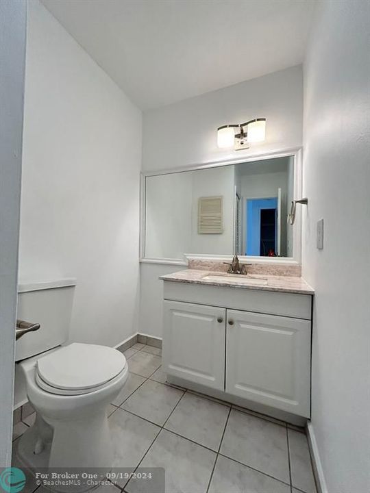 For Rent: $2,150 (1 beds, 1 baths, 723 Square Feet)