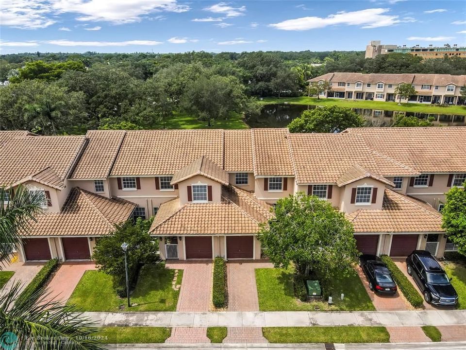 For Sale: $548,000 (3 beds, 2 baths, 1638 Square Feet)