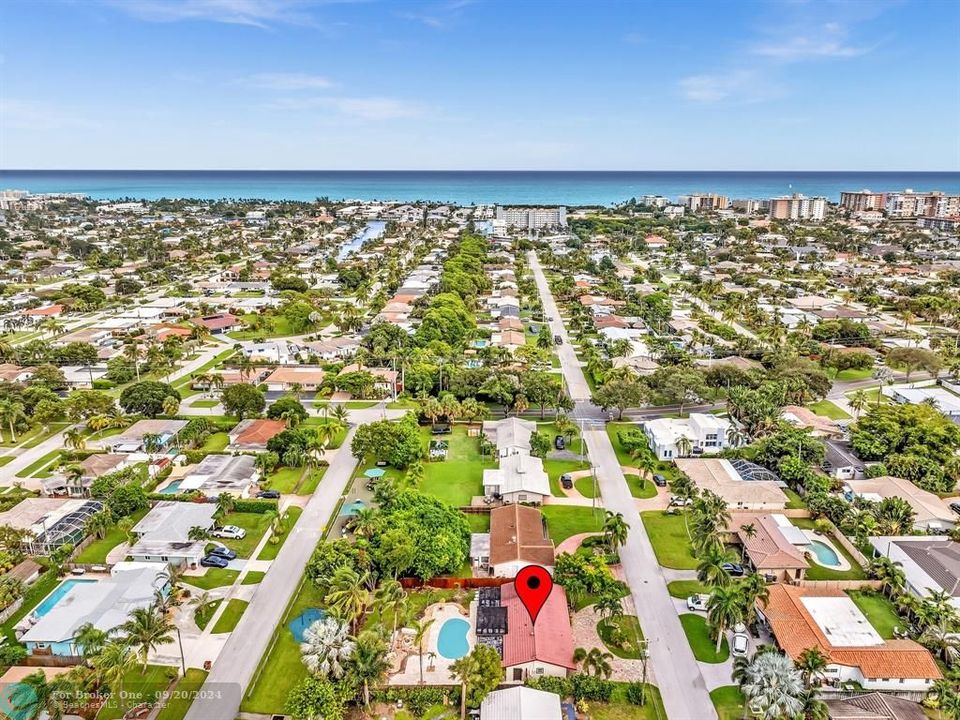 For Sale: $895,000 (3 beds, 3 baths, 1894 Square Feet)