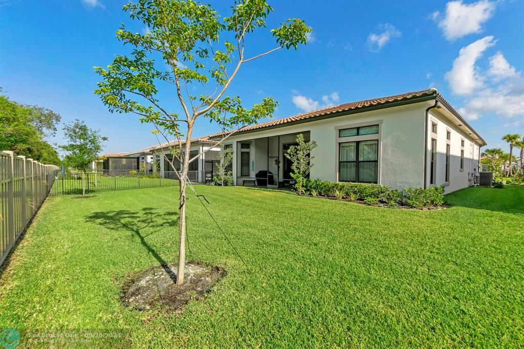 For Sale: $1,050,000 (3 beds, 2 baths, 2545 Square Feet)