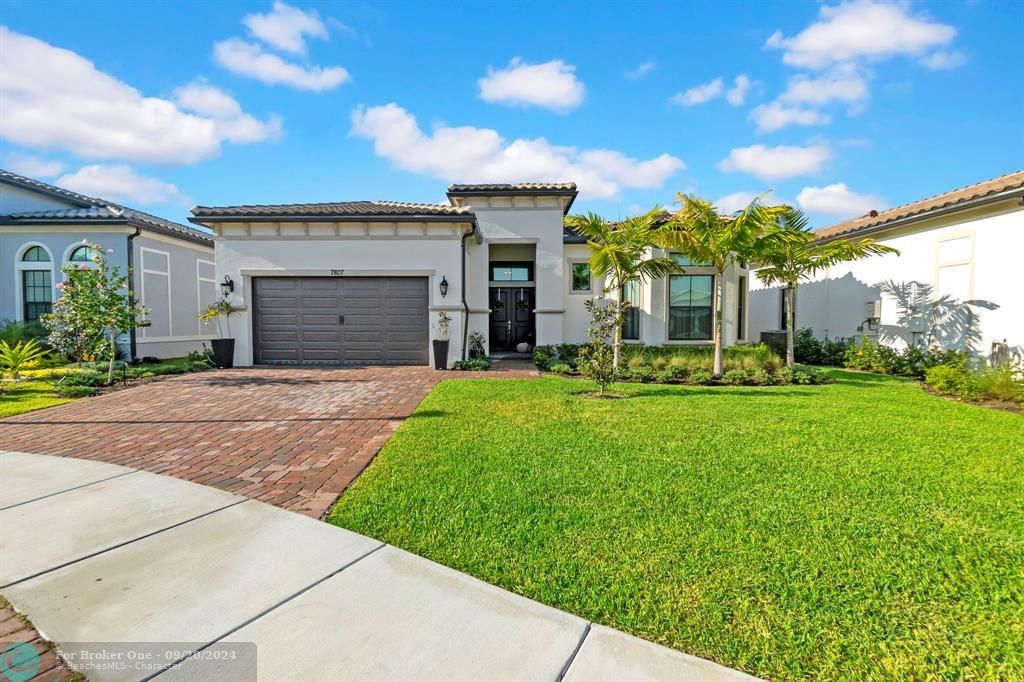 For Sale: $1,050,000 (3 beds, 2 baths, 2545 Square Feet)