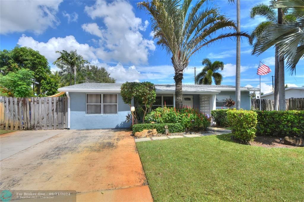 For Sale: $549,900 (4 beds, 2 baths, 1657 Square Feet)