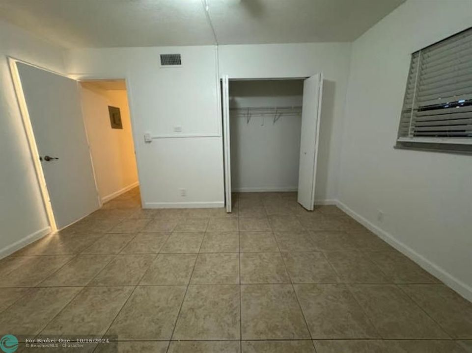 For Rent: $1,725 (1 beds, 1 baths, 625 Square Feet)