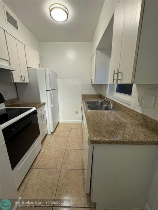 For Rent: $1,725 (1 beds, 1 baths, 625 Square Feet)