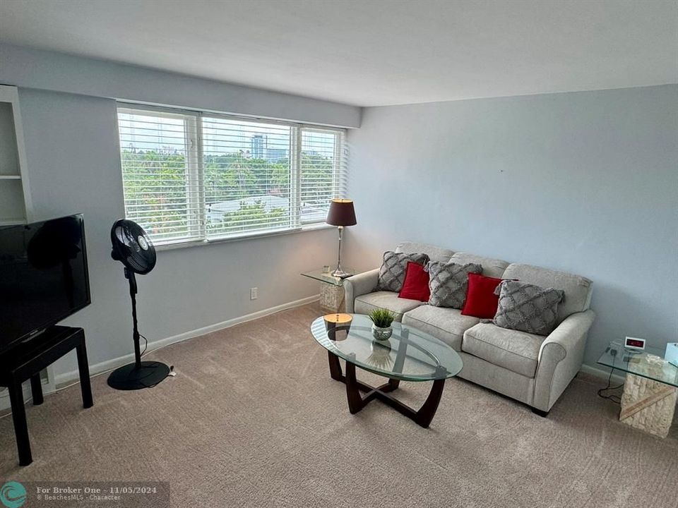 For Rent: $3,900 (2 beds, 2 baths, 1627 Square Feet)