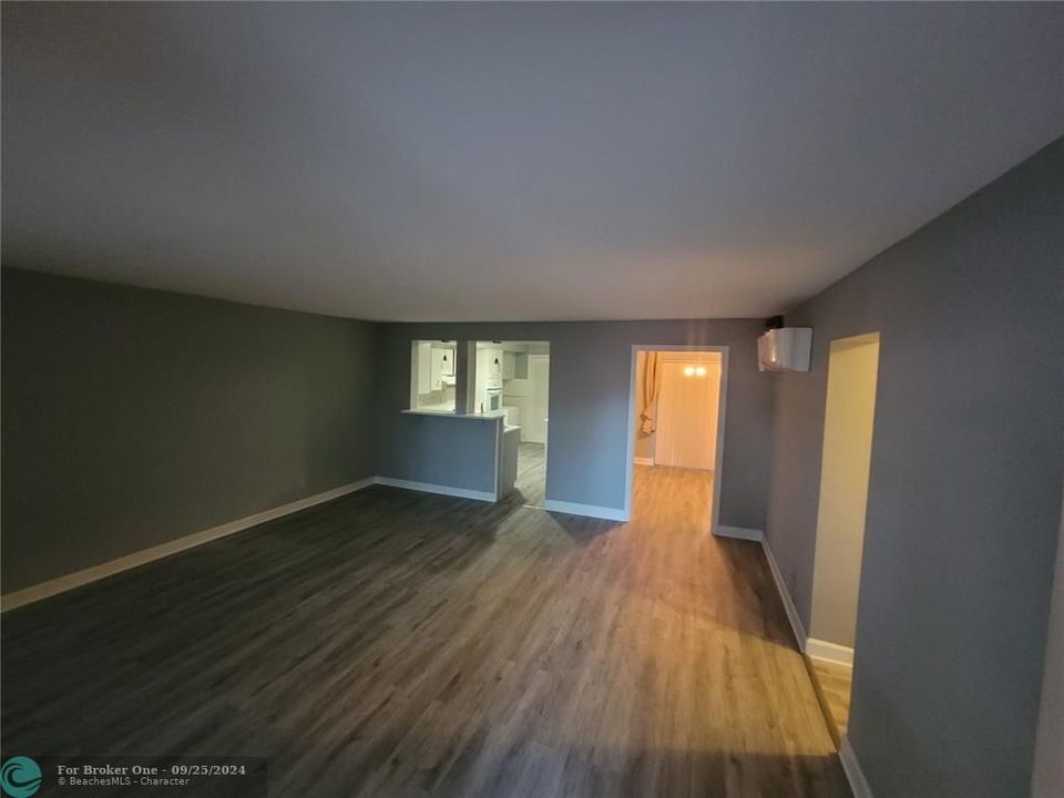 For Rent: $2,400 (2 beds, 1 baths, 0 Square Feet)