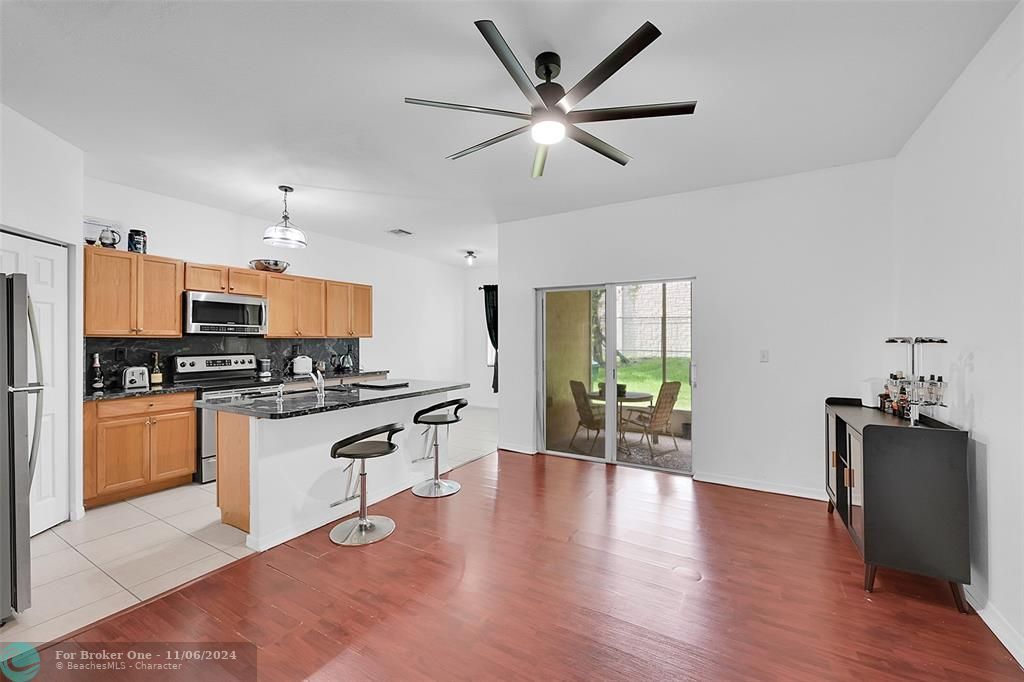 For Sale: $469,900 (3 beds, 2 baths, 1776 Square Feet)