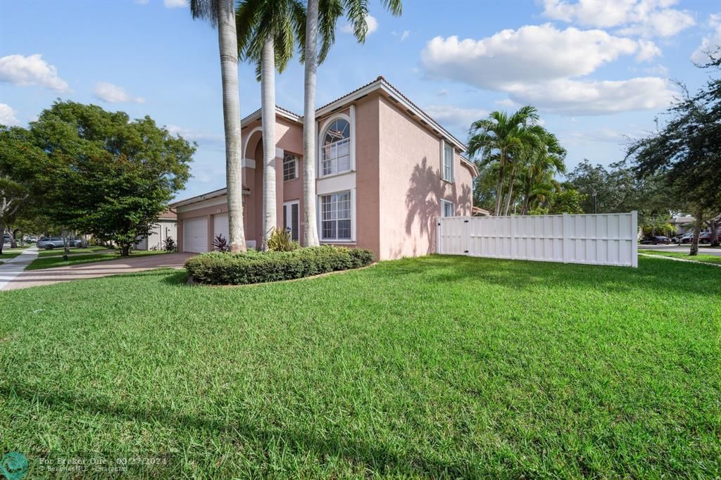 For Sale: $1,250,000 (4 beds, 3 baths, 3451 Square Feet)