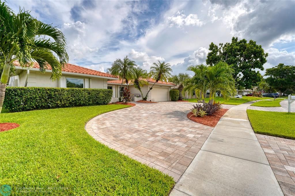 For Sale: $849,990 (4 beds, 2 baths, 2352 Square Feet)