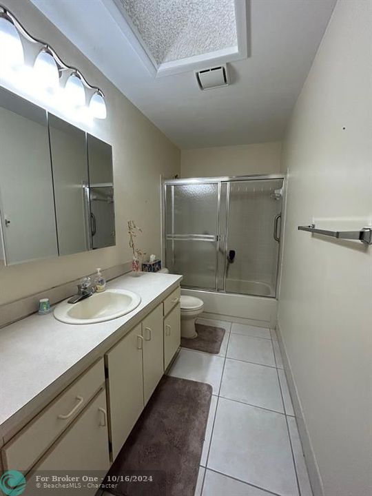 For Rent: $2,800 (2 beds, 2 baths, 1512 Square Feet)