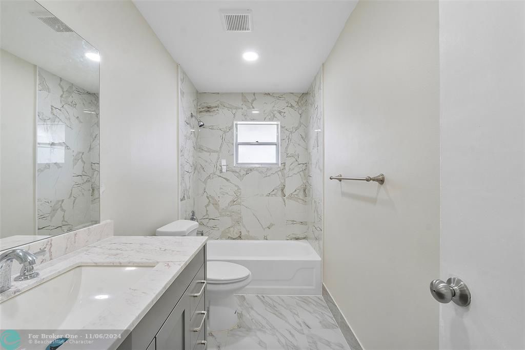 For Sale: $424,990 (2 beds, 2 baths, 1574 Square Feet)