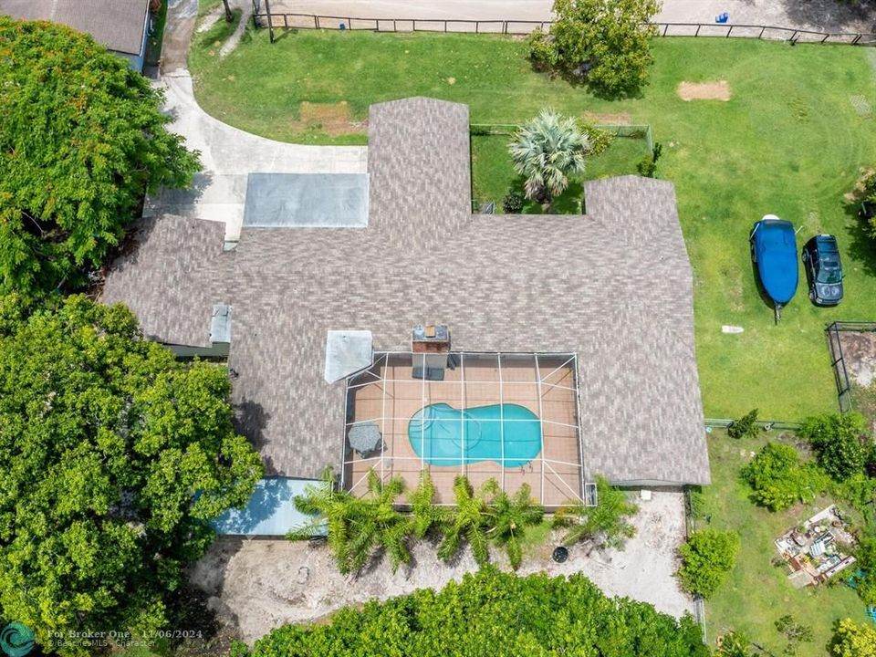 En Venta: $1,999,999 (6 camas, 5 baños, 5000 Pies cuadrados)