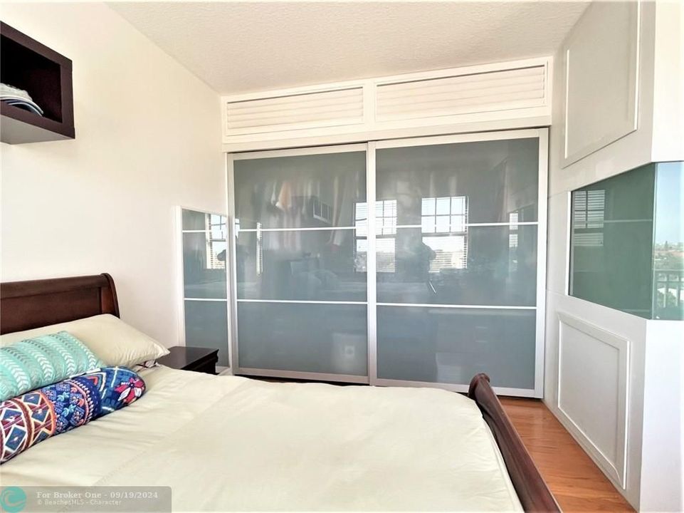 For Rent: $2,150 (1 beds, 1 baths, 674 Square Feet)