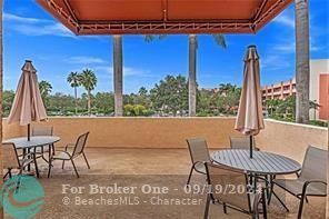 For Sale: $225,000 (2 beds, 2 baths, 1234 Square Feet)