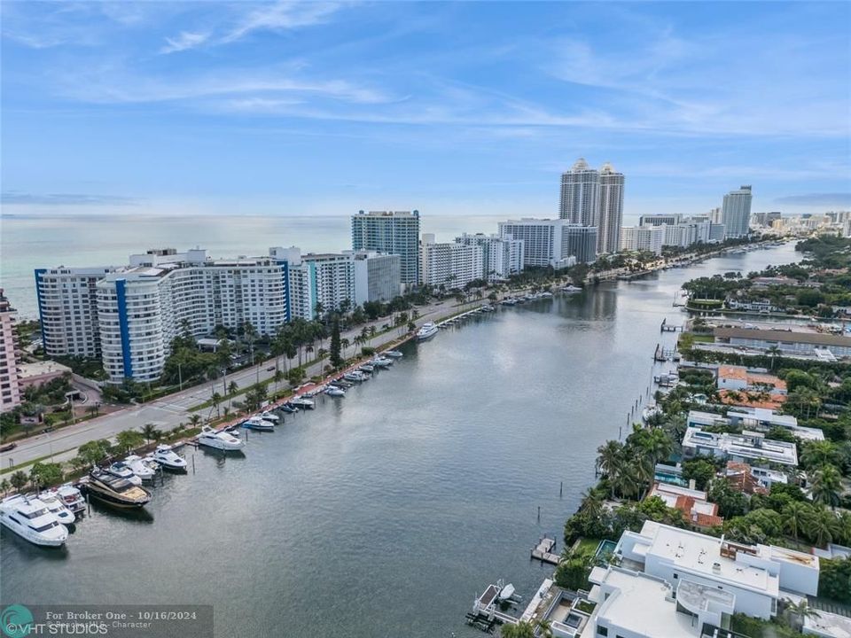 For Sale: $1,099,900 (2 beds, 2 baths, 1410 Square Feet)