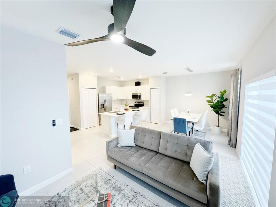 For Sale: $675,000 (2 beds, 2 baths, 1344 Square Feet)