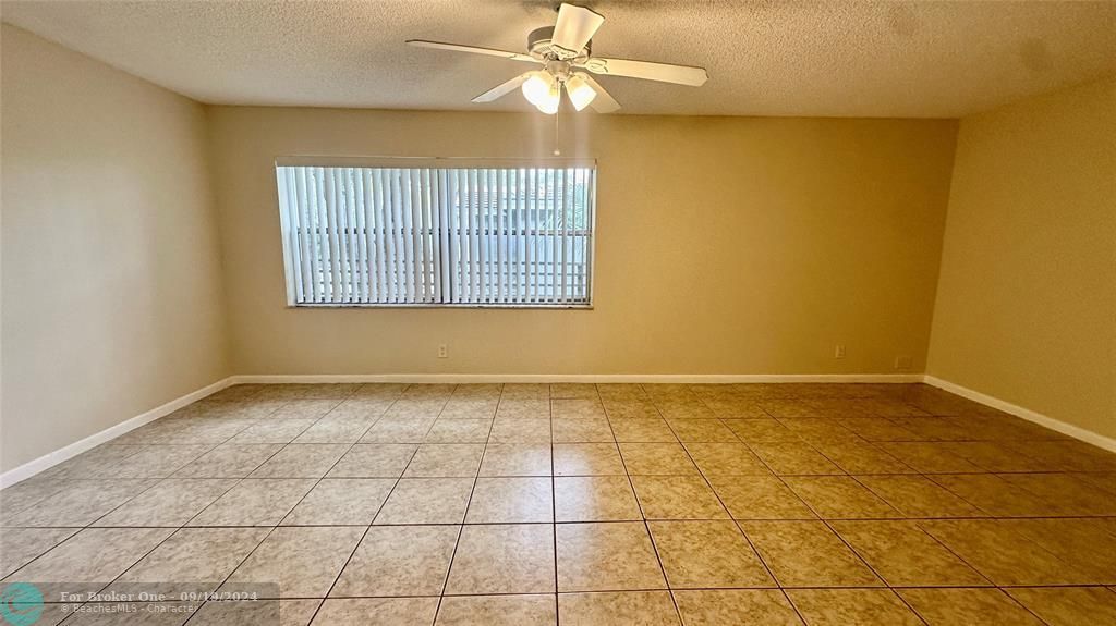 For Rent: $2,575 (3 beds, 2 baths, 1200 Square Feet)