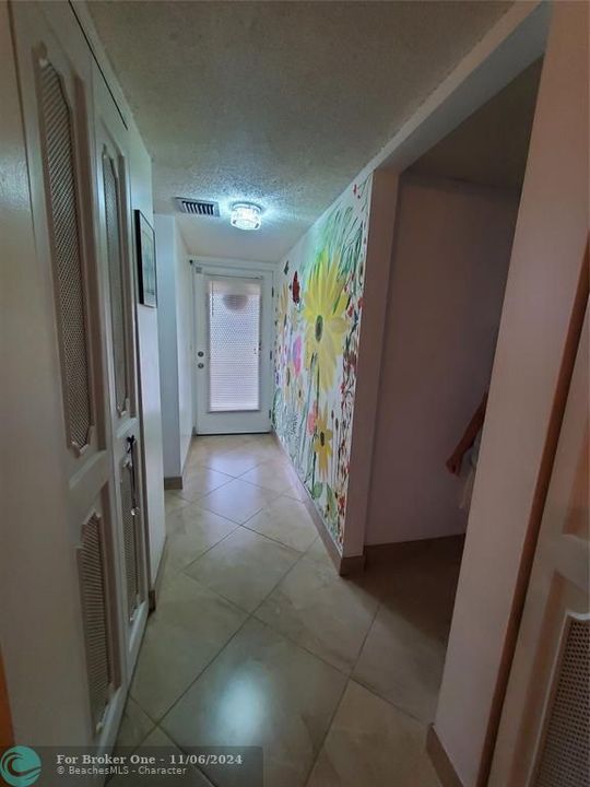 En Venta: $225,000 (2 camas, 2 baños, 1075 Pies cuadrados)