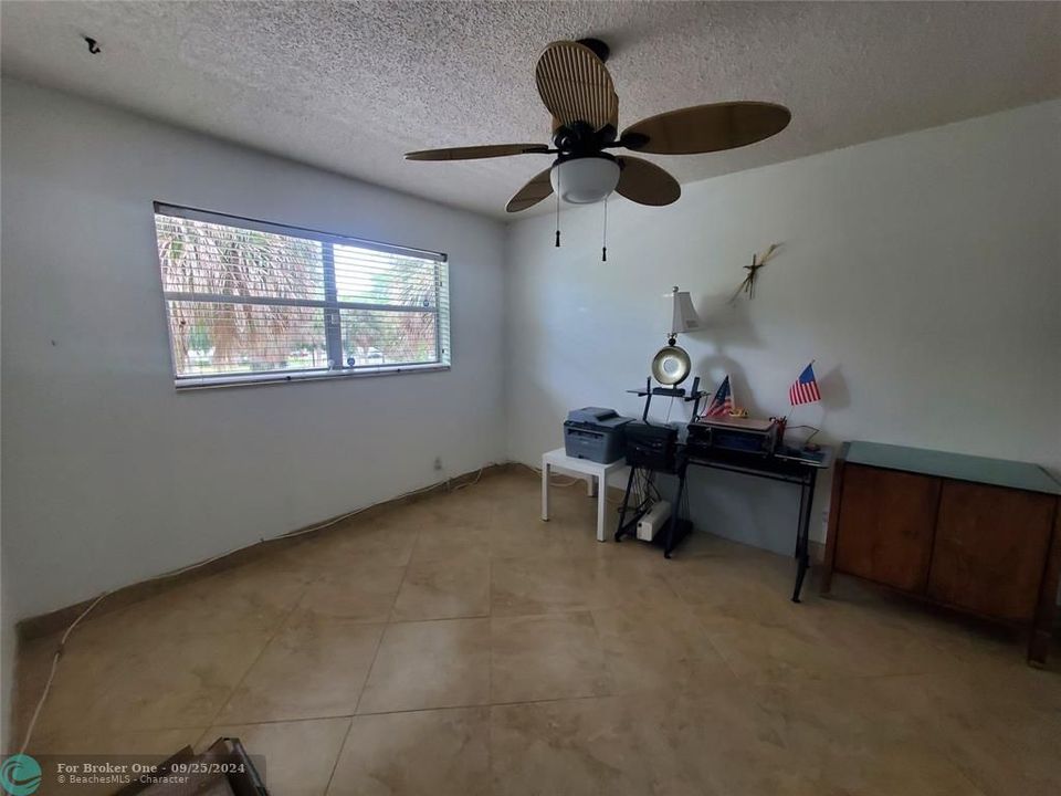 En Venta: $225,000 (2 camas, 2 baños, 1075 Pies cuadrados)