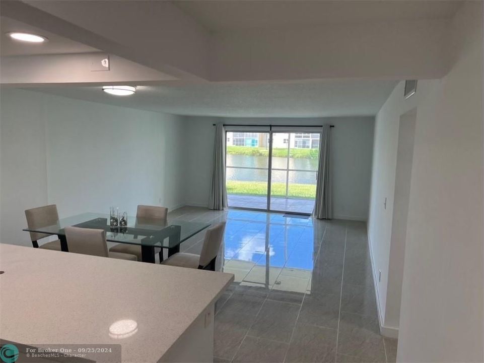 En Venta: $340,000 (2 camas, 2 baños, 1190 Pies cuadrados)