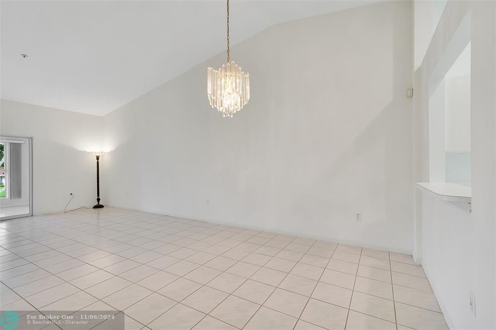 For Sale: $349,900 (3 beds, 2 baths, 1869 Square Feet)