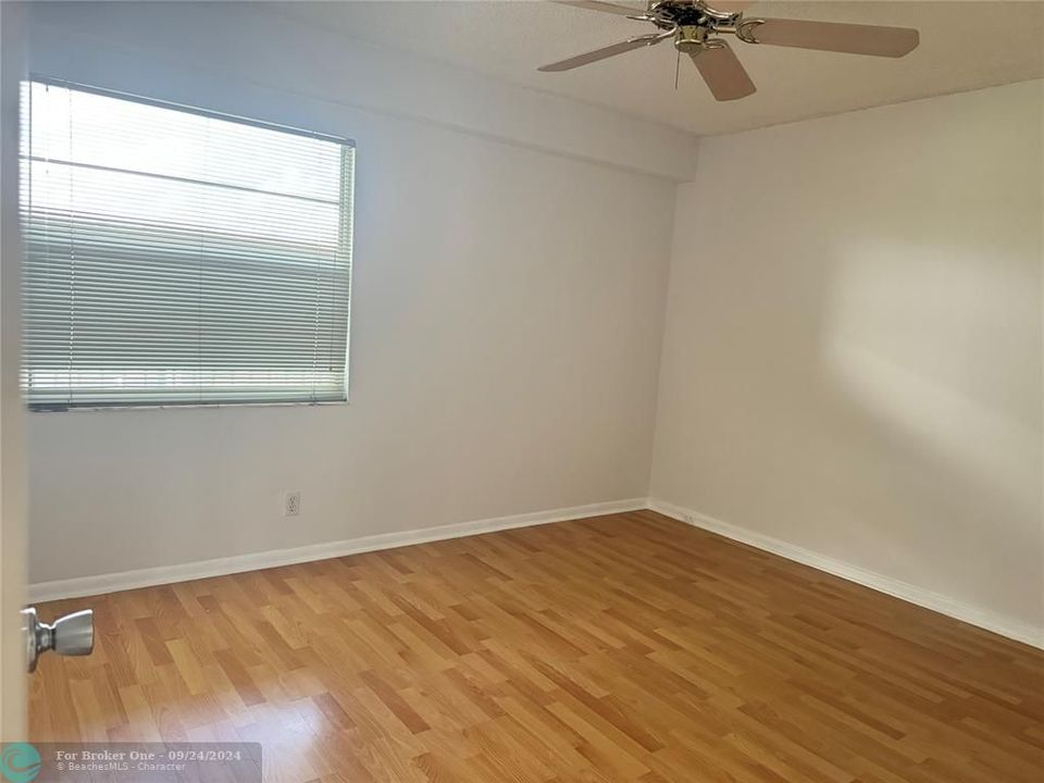 For Rent: $2,000 (2 beds, 2 baths, 1106 Square Feet)