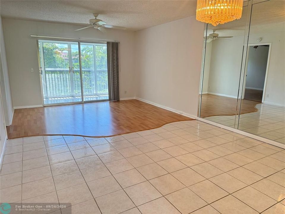 For Rent: $2,000 (2 beds, 2 baths, 1106 Square Feet)