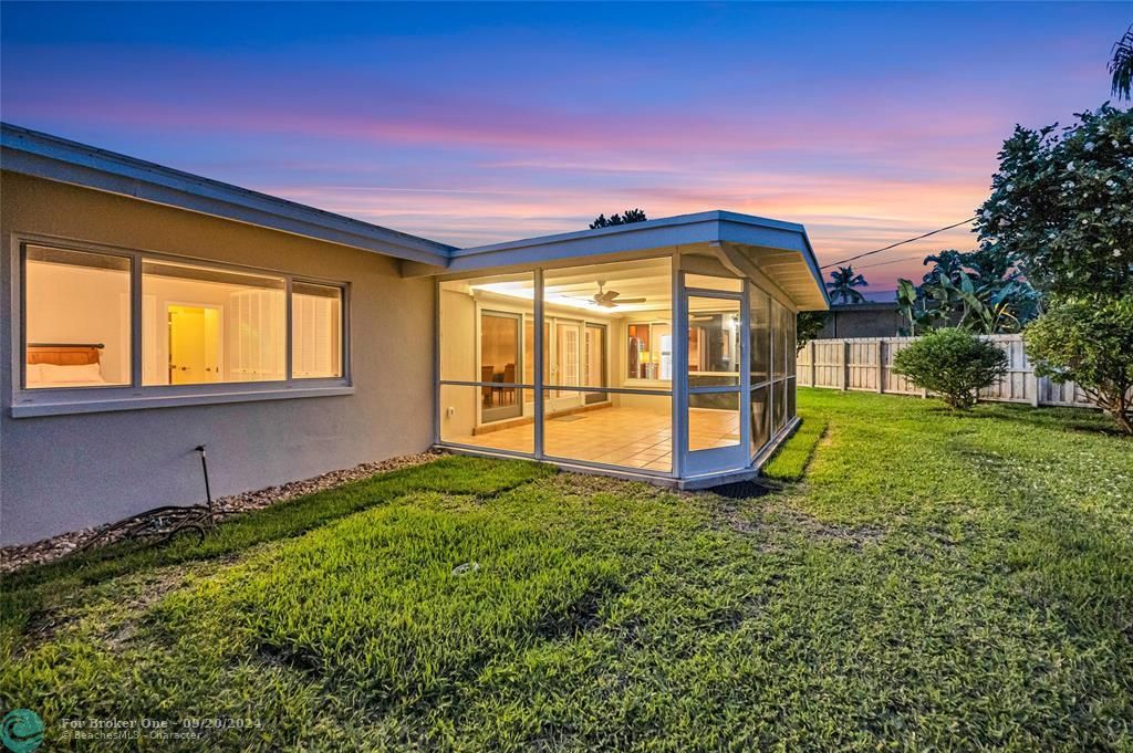 For Sale: $1,895,000 (3 beds, 2 baths, 2050 Square Feet)