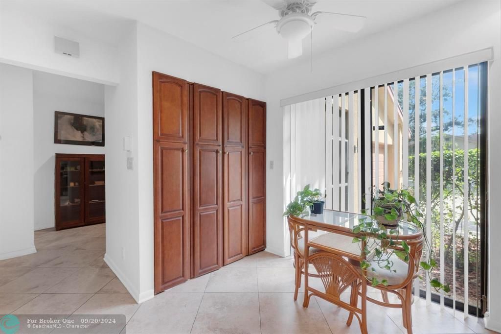 For Sale: $395,500 (2 beds, 2 baths, 1316 Square Feet)