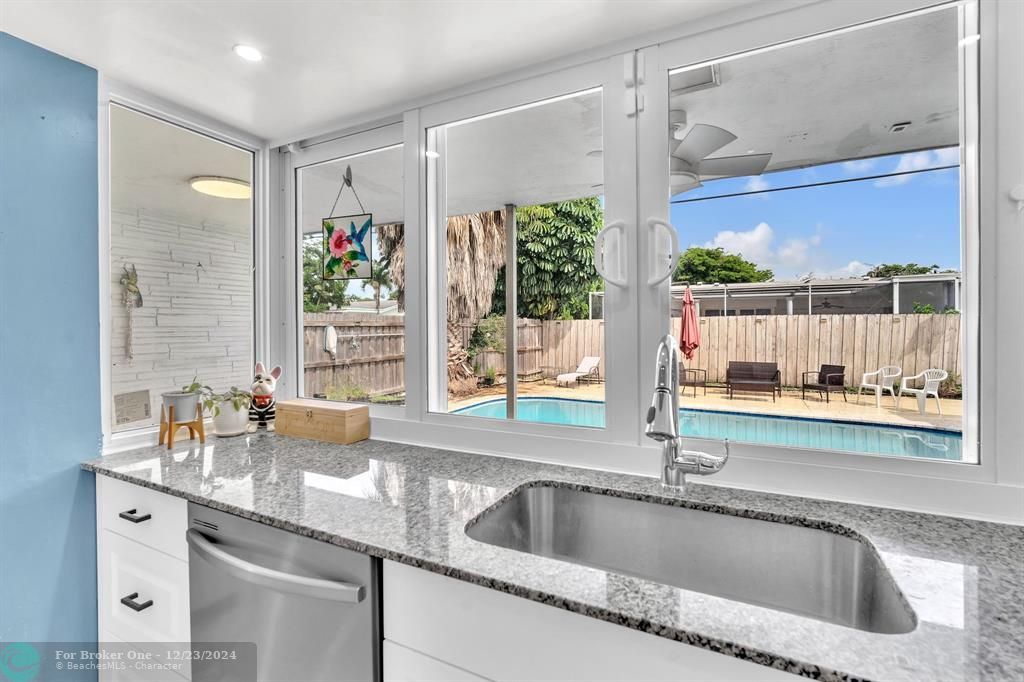 Active With Contract: $3,500 (3 beds, 2 baths, 1758 Square Feet)