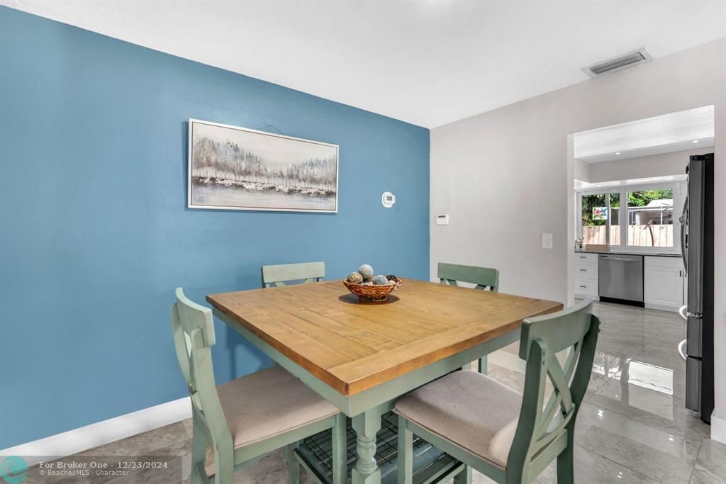 Active With Contract: $3,500 (3 beds, 2 baths, 1758 Square Feet)