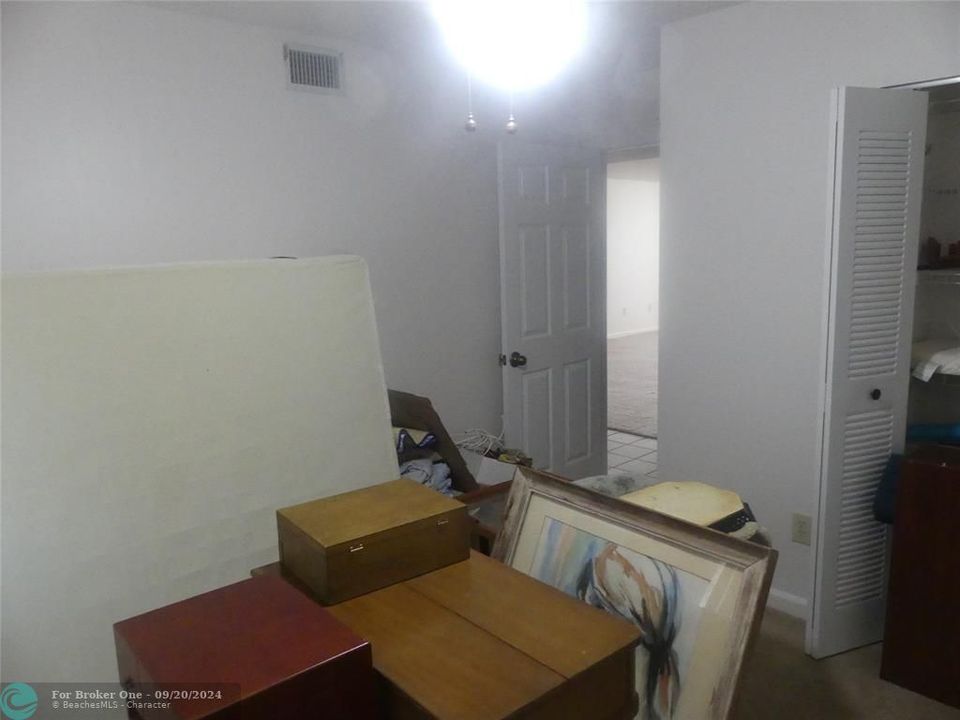 For Sale: $177,000 (2 beds, 2 baths, 1228 Square Feet)