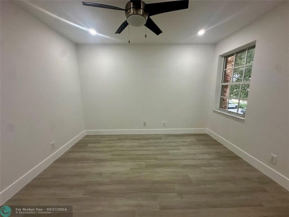 For Rent: $4,699 (4 beds, 2 baths, 2408 Square Feet)