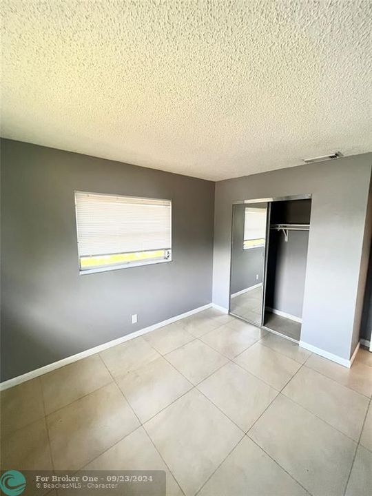 For Sale: $182,000 (2 beds, 1 baths, 609 Square Feet)