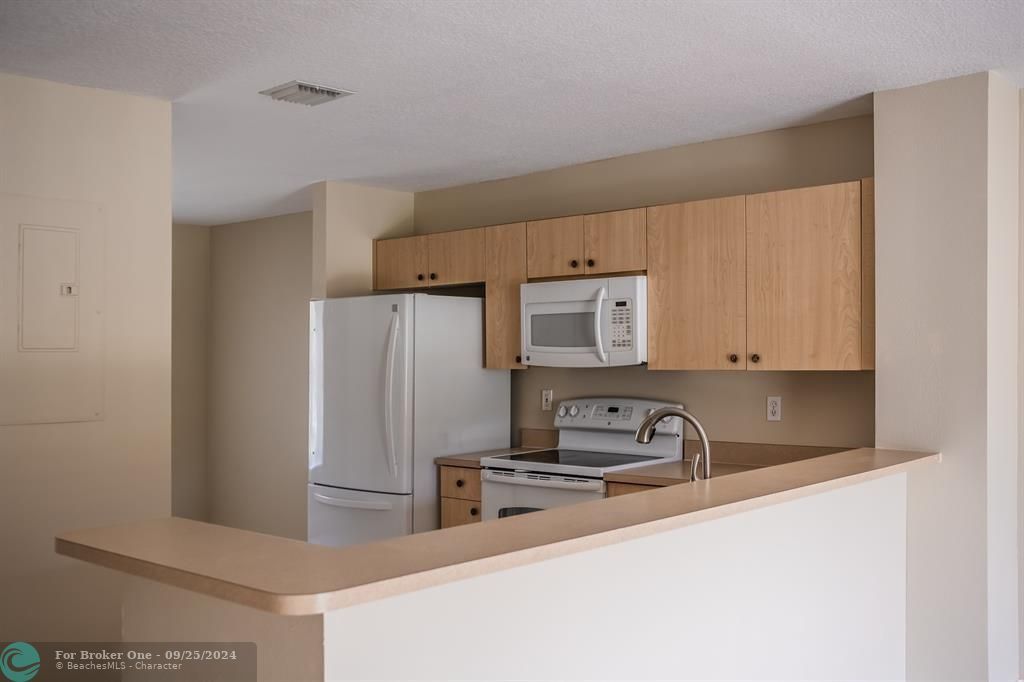 For Rent: $3,100 (2 beds, 2 baths, 1296 Square Feet)