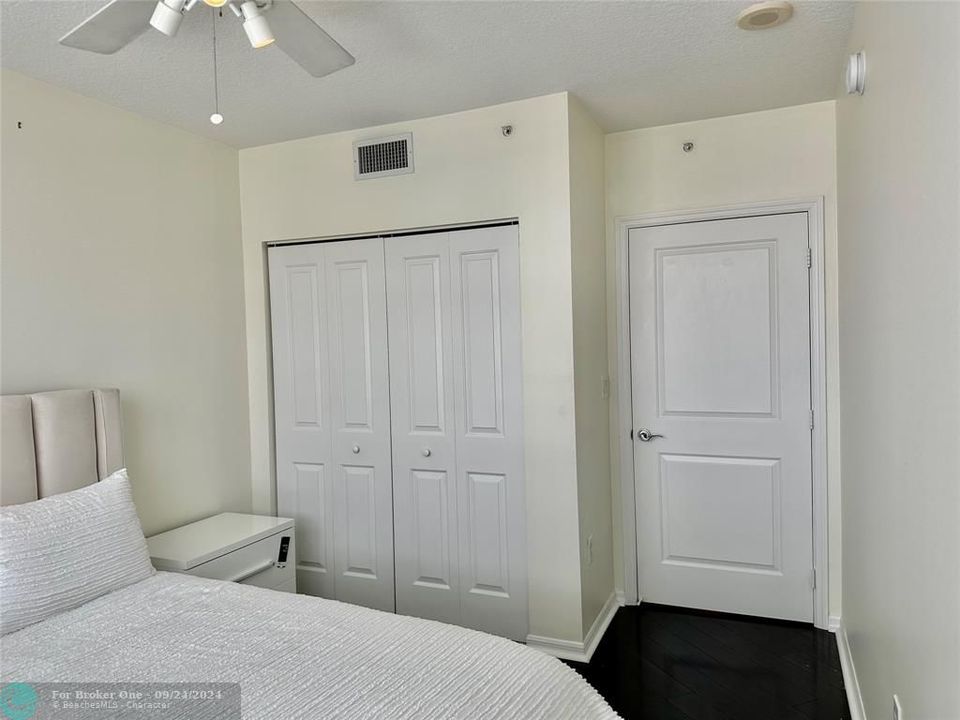 For Rent: $5,500 (3 beds, 2 baths, 1469 Square Feet)