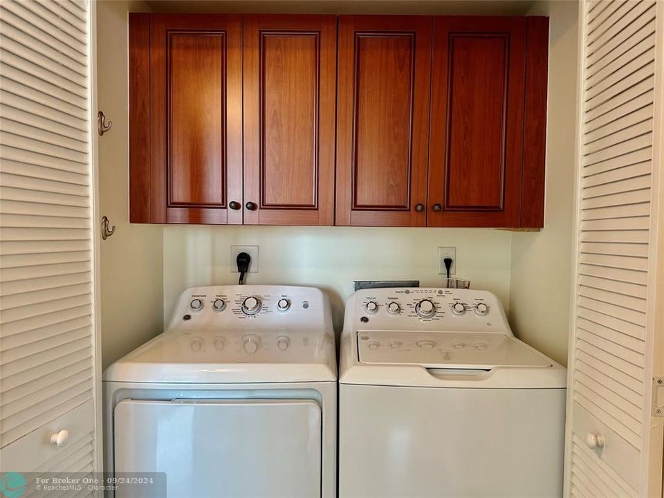 For Rent: $5,500 (3 beds, 2 baths, 1469 Square Feet)