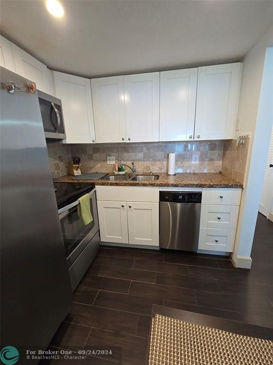 For Rent: $2,350 (1 beds, 1 baths, 593 Square Feet)