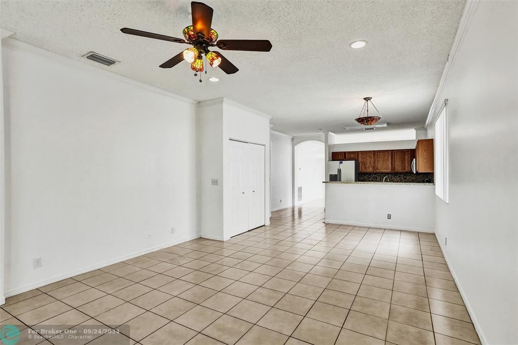 For Rent: $3,200 (3 beds, 2 baths, 1737 Square Feet)