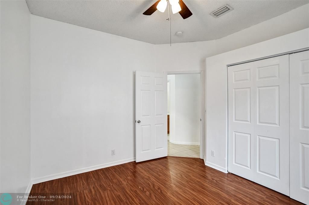 For Rent: $3,200 (3 beds, 2 baths, 1737 Square Feet)