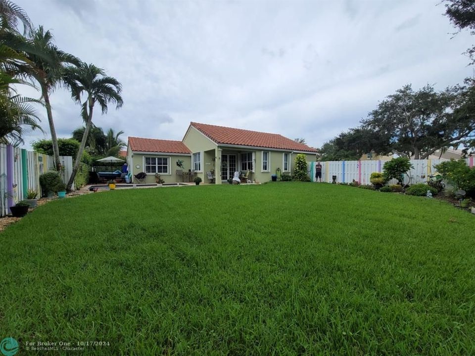 For Sale: $780,000 (3 beds, 2 baths, 1418 Square Feet)