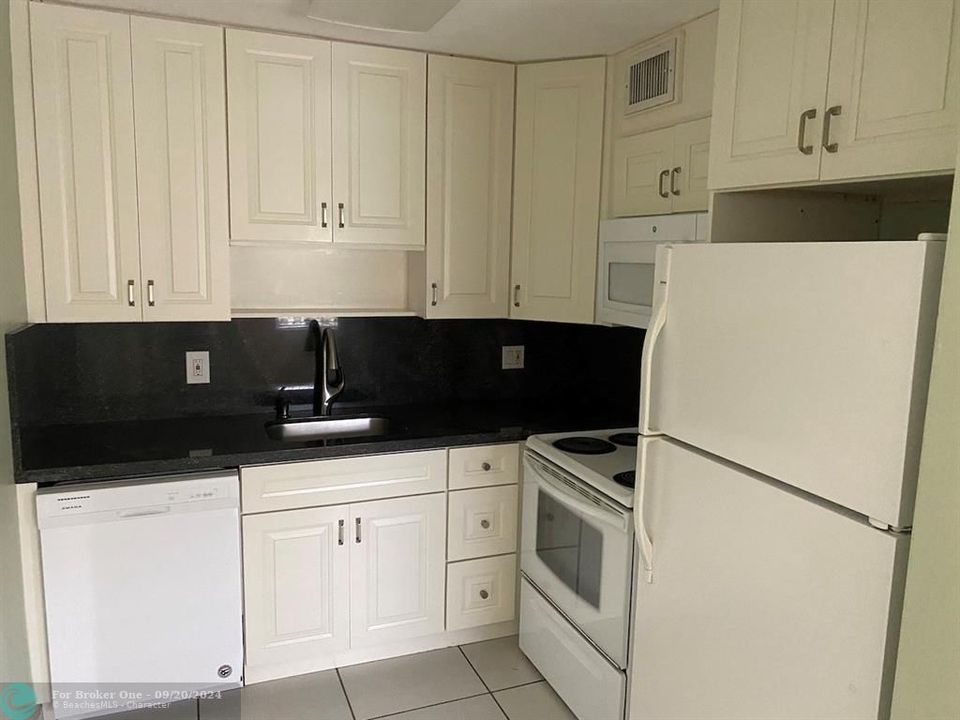 For Rent: $1,950 (2 beds, 2 baths, 0 Square Feet)