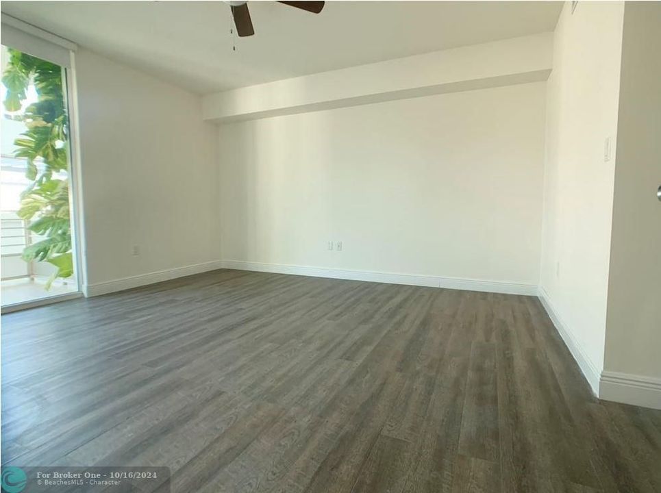 For Rent: $3,536 (2 beds, 2 baths, 1089 Square Feet)