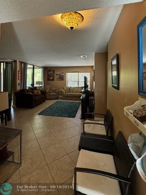 For Rent: $2,600 (3 beds, 2 baths, 1120 Square Feet)