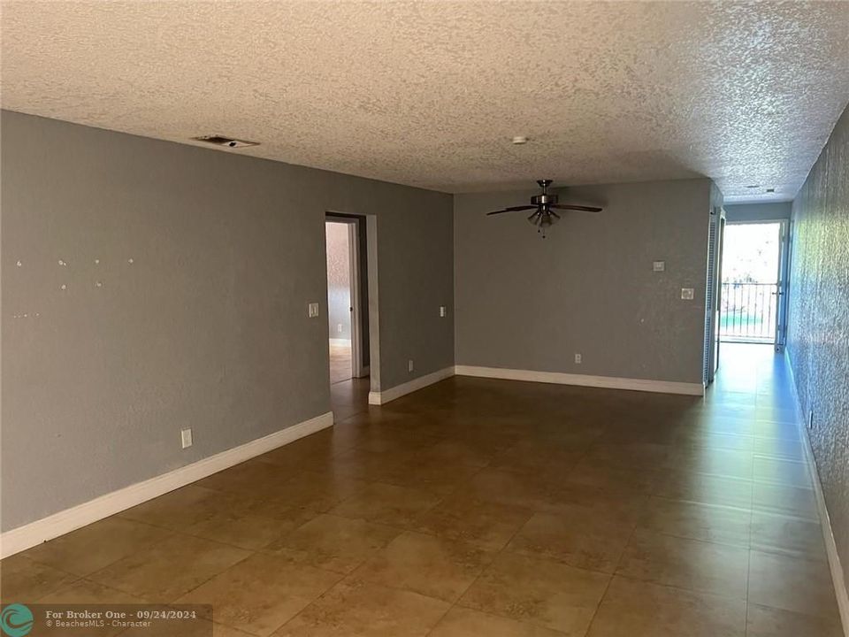 For Rent: $3,500 (3 beds, 2 baths, 6884 Square Feet)