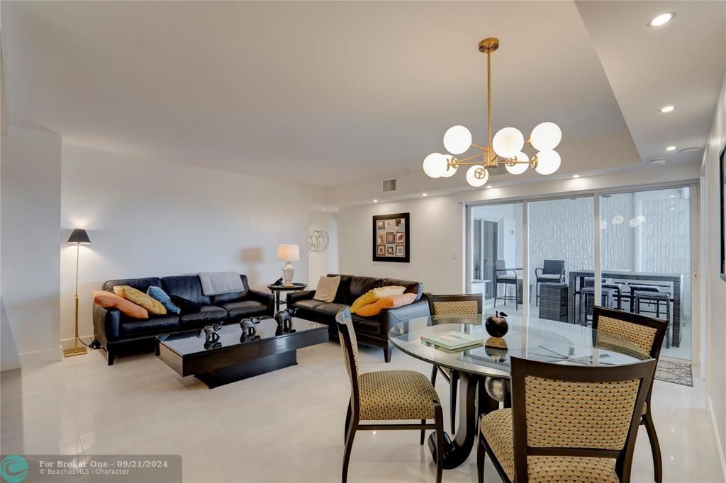 For Sale: $429,000 (2 beds, 2 baths, 1300 Square Feet)